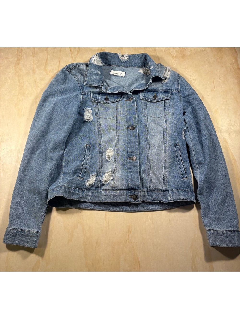 CISONO Distressed Light Wash Stretch Jean Jacket Size Large